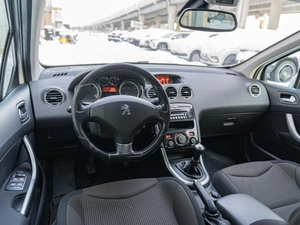 Хетчбэк Peugeot 308 2013 года, 569000 рублей, Санкт-Петербург