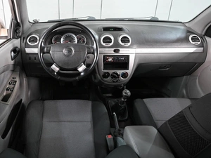 Хетчбэк Chevrolet Lacetti 2011 года, 799000 рублей, Ростов-на-Дону