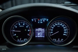 Внедорожник Toyota Land Cruiser 2010 года, 3200000 рублей, Красноярск