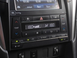Седан Toyota Camry 2017 года, 2359000 рублей, Тюмень