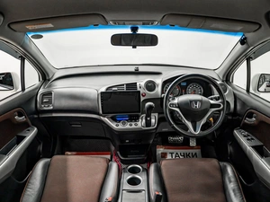 Минивэн Honda Stream 2011 года, 1350000 рублей, Красноярск