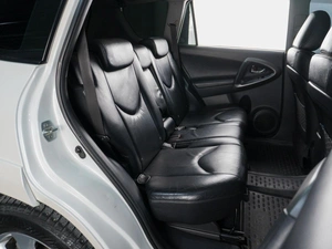 Внедорожник Toyota RAV4 2011 года, 1769000 рублей, Сургут