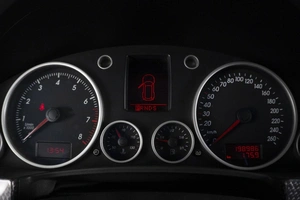 Внедорожник Volkswagen Touareg 2006 года, 1020000 рублей, Омск