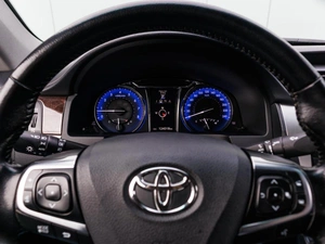 Седан Toyota Camry 2017 года, 2399000 рублей, Большой Сочи