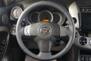 Внедорожник Toyota RAV4 2007 года, 1199000 рублей, Тюмень