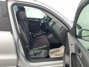 Внедорожник Volkswagen Tiguan 2012 года, 1300000 рублей, Клинцы