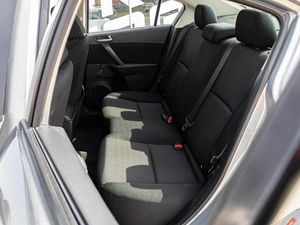 Седан Mazda 3 2012 года, 1020000 рублей, Краснодар