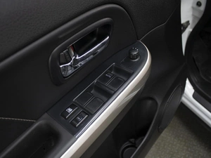 Внедорожник Suzuki Grand Vitara 2014 года, 1750000 рублей, Омск