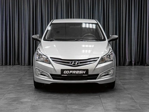 Седан Hyundai Solaris 2014 года, 899000 рублей, Тюмень