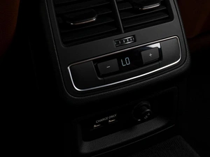 Седан Audi A4 2020 года, 2999000 рублей, Тюмень