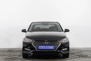Седан Hyundai Solaris 2018 года, 1099000 рублей, Сургут