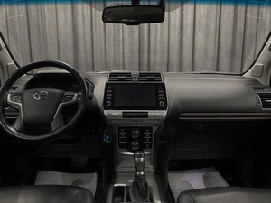Внедорожник Toyota Land Cruiser Prado 2021 года, 5600000 рублей, Красноярск