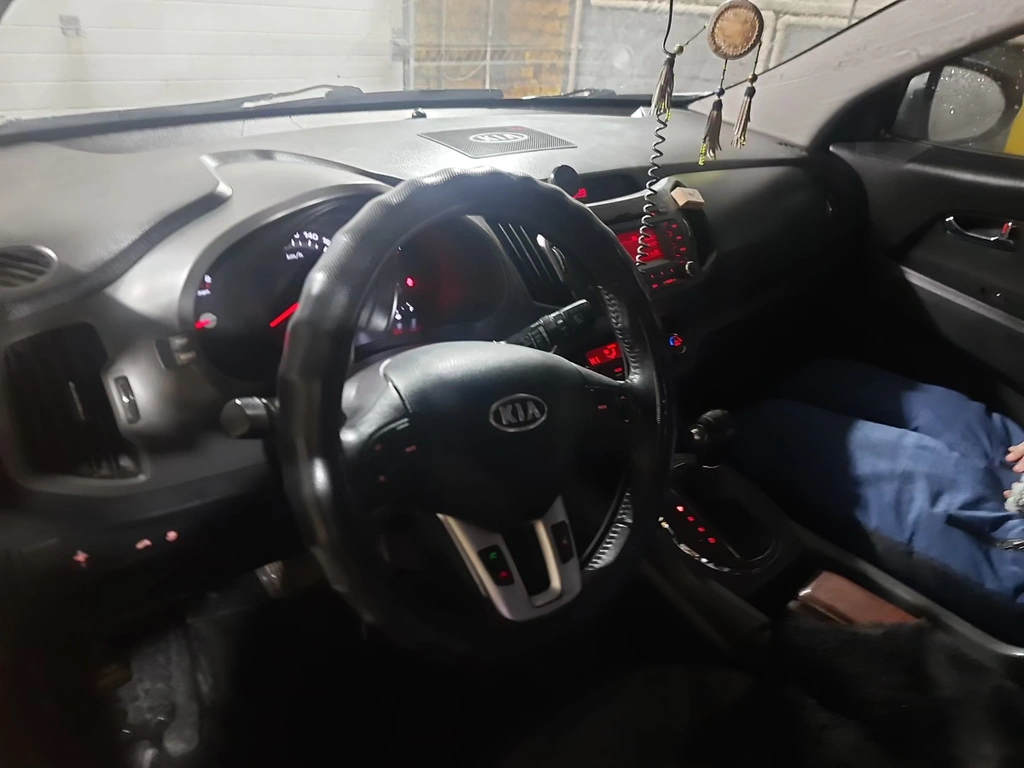 Внедорожник Kia Sportage 2011 года, 1390000 рублей, Абакан