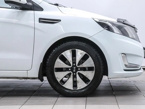 Седан Kia Rio 2012 года, 1000000 рублей, Красноярск