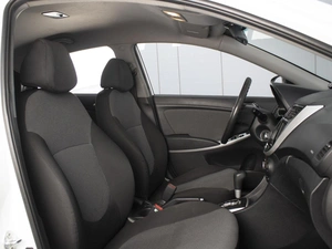 Седан Hyundai Solaris 2014 года, 840000 рублей, Омск