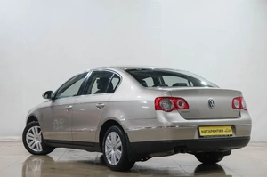 Седан Volkswagen Passat 2006 года, 849000 рублей, Новокузнецк