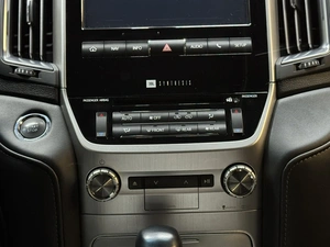 Внедорожник Toyota Land Cruiser 2019 года, 7997000 рублей, Красноярск