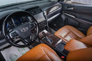 Седан Toyota Camry 2016 года, 2539000 рублей, Томск