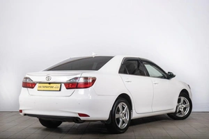 Седан Toyota Camry 2017 года, 1989000 рублей, Томск