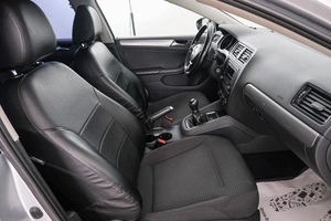 Седан Volkswagen Jetta 2016 года, 949000 рублей, Красноярск