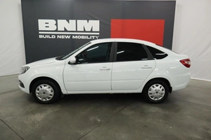 Лифтбек ВАЗ (LADA) Granta 2024 года, 930000 рублей, Курск