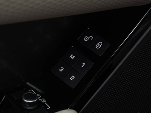 Внедорожник Land Rover Range Rover Velar 2017 года, 4199000 рублей, Тюмень