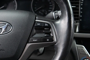 Седан Hyundai Elantra 2018 года, 1449000 рублей, Оренбург