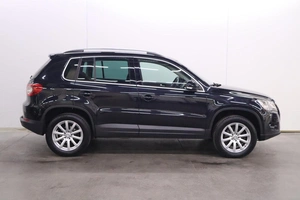 Внедорожник Volkswagen Tiguan 2010 года, 1080000 рублей, Брянск