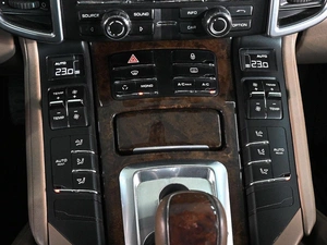 Внедорожник Porsche Cayenne 2012 года, 3149000 рублей, Аксай