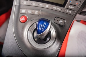 Лифтбек Toyota Prius 2013 года, 1249000 рублей, Томск