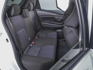 Хетчбэк Toyota Vitz 2018 года, 1420000 рублей, Ростов-на-Дону