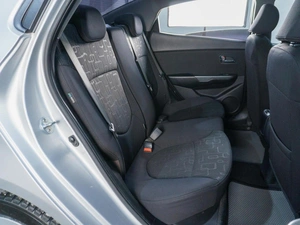 Седан Kia Rio 2013 года, 849000 рублей, Сургут