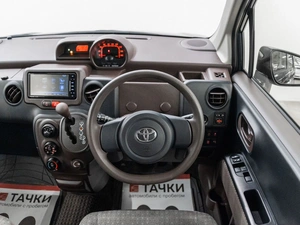 Минивэн Toyota Spade 2012 года, 1000000 рублей, Красноярск
