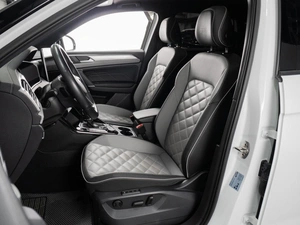 Внедорожник Volkswagen Tayron X 2023 года, 4200000 рублей, Тюмень
