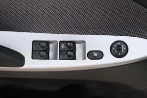 Хетчбэк Hyundai Solaris 2012 года, 739000 рублей, Омск