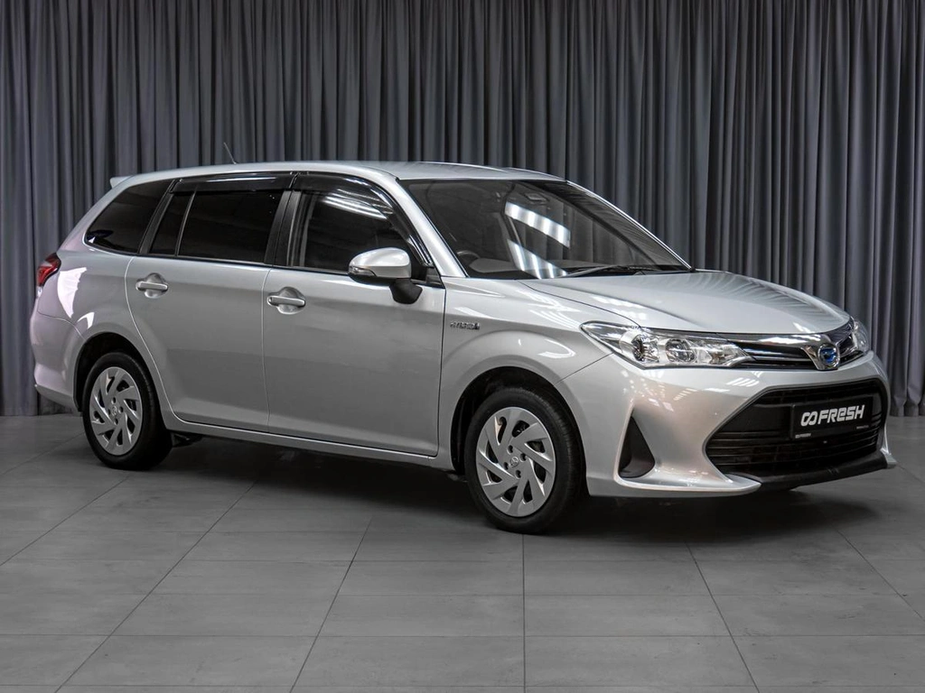 Универсал Toyota Corolla Fielder 2019 года, 1399000 рублей, Тюмень