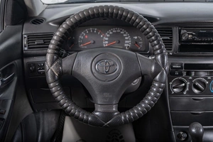 Седан Toyota Corolla 2004 года, 499000 рублей, Томск