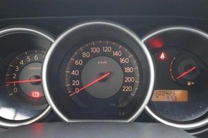 Седан Nissan Tiida 2012 года, 675000 рублей, Мирное