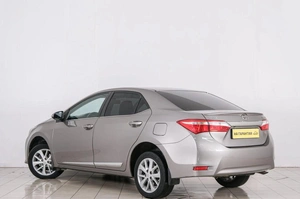 Седан Toyota Corolla 2013 года, 1349000 рублей, Красноярск