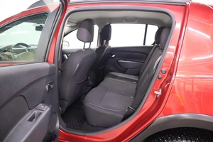 Хэтчбек Renault Sandero 2017 года, 1030000 рублей, Брянск