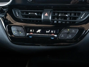 Внедорожник Toyota C-HR 2020 года, 2250000 рублей, Краснодар