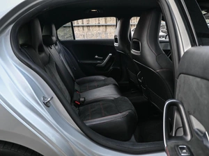 Хетчбэк Mercedes-benz A-класс 2018 года, 2199000 рублей, Кирилловка