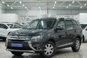 Внедорожник Mitsubishi Outlander 2015 года, 2099000 рублей, Омск