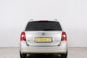 Универсал Toyota Avensis 2005 года, 1049000 рублей, Красноярск