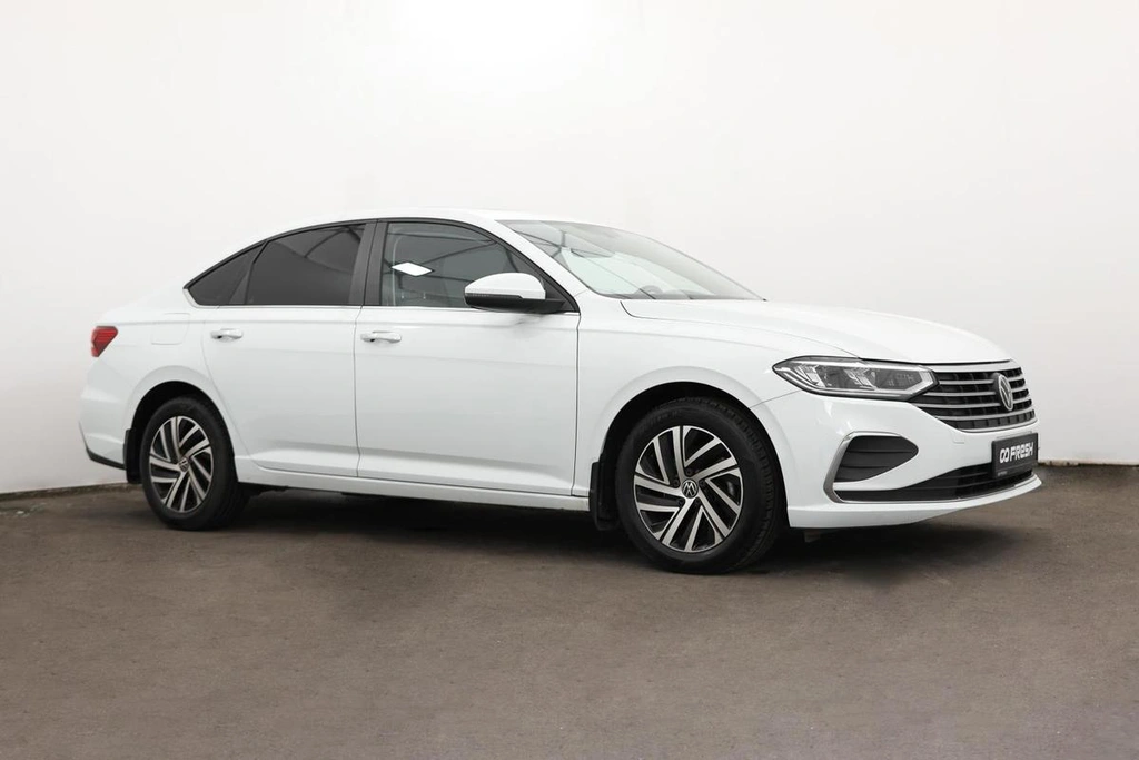 Седан Volkswagen Lavida 2022 года, 2625000 рублей, Орёл
