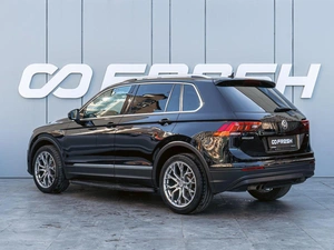 Внедорожник Volkswagen Tiguan 2018 года, 2550000 рублей, Краснодар