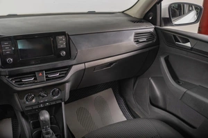 Лифтбек Volkswagen Polo 2022 года, 1259000 рублей, Томск