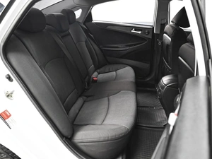 Седан Hyundai Sonata 2011 года, 1078000 рублей, Ставрополь