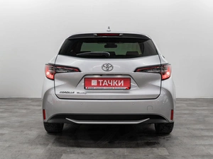 Универсал Toyota Corolla 2019 года, 1749000 рублей, Красноярск