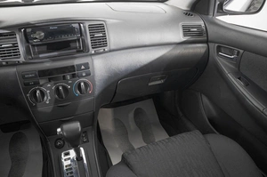 Хетчбэк Toyota Corolla 2002 года, 639000 рублей, Барнаул